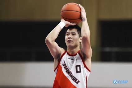 CBA Xia Lian Dongyang station Jiang Haoran free throw to win & Cui Xiaolong 20 points 11 help Jiangsu beat Guangzhou