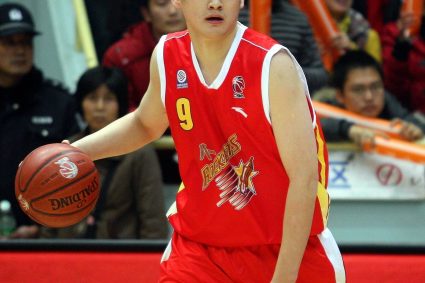 Suddenly suspended teaching? Chen Ke, the former Bayi national hand, denounced the Basketball Association: Let me disappear? It looks so ugly!