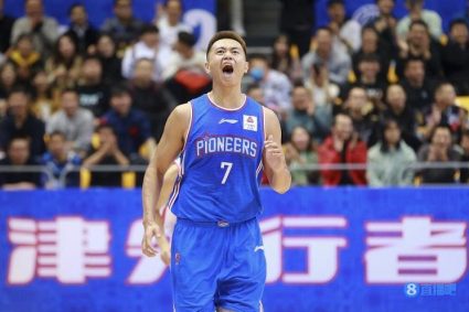 Tianjin signed a three-year regular contract with Li Rongpei and Wang Xu signed a one-year regular contract.